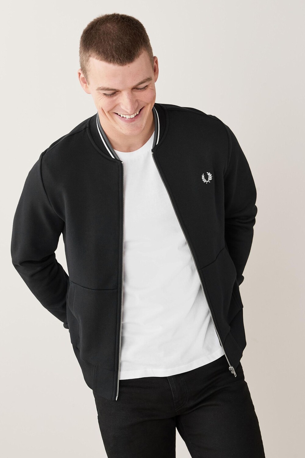 Толстовка на молнии Fred Perry, черный
Толстовка на молнии Fred Perry, черный