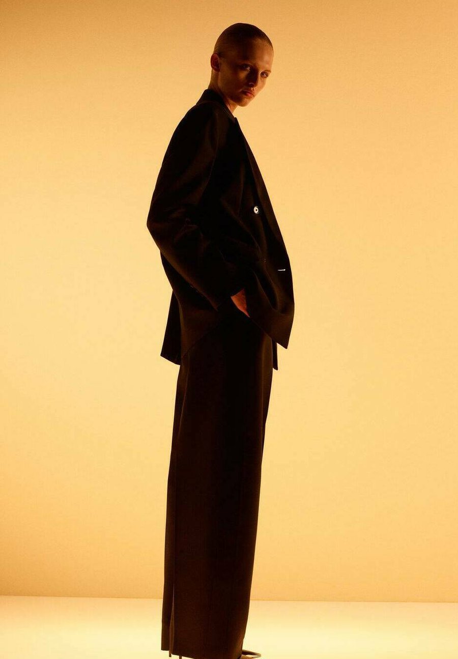 Брюки Mango Trousers, Black
Брюки Mango Trousers, Black