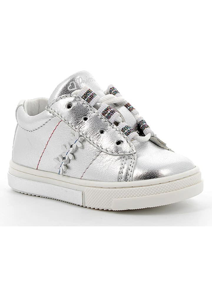 Кроссовки на шнуровке Primigi, серебряный
Кроссовки на шнуровке Primigi, серебряный