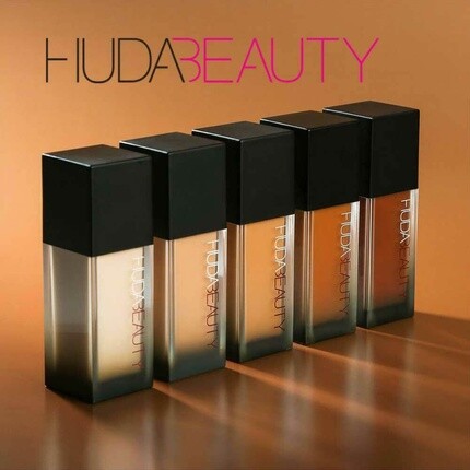 Huda Beauty Original #FauxFilter Тональный крем с полным покрытием
Huda Beauty Original #FauxFilter Тональный крем с полным покрытием