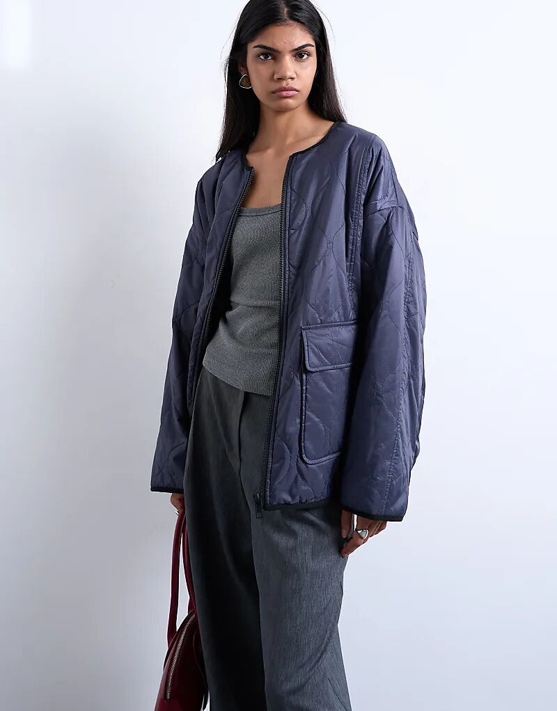 Двухцветная флисовая куртка Topshop без воротника темно-синего цвета
Двухцветная флисовая куртка Topshop без воротника темно-синего цвета