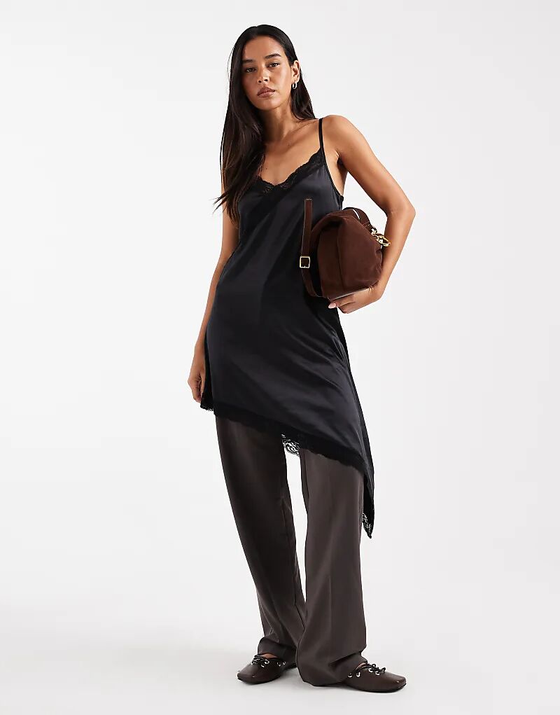 Асимметричное мини-платье Miss Selfridge из атласа черного цвета
Асимметричное мини-платье Miss Selfridge из атласа черного цвета