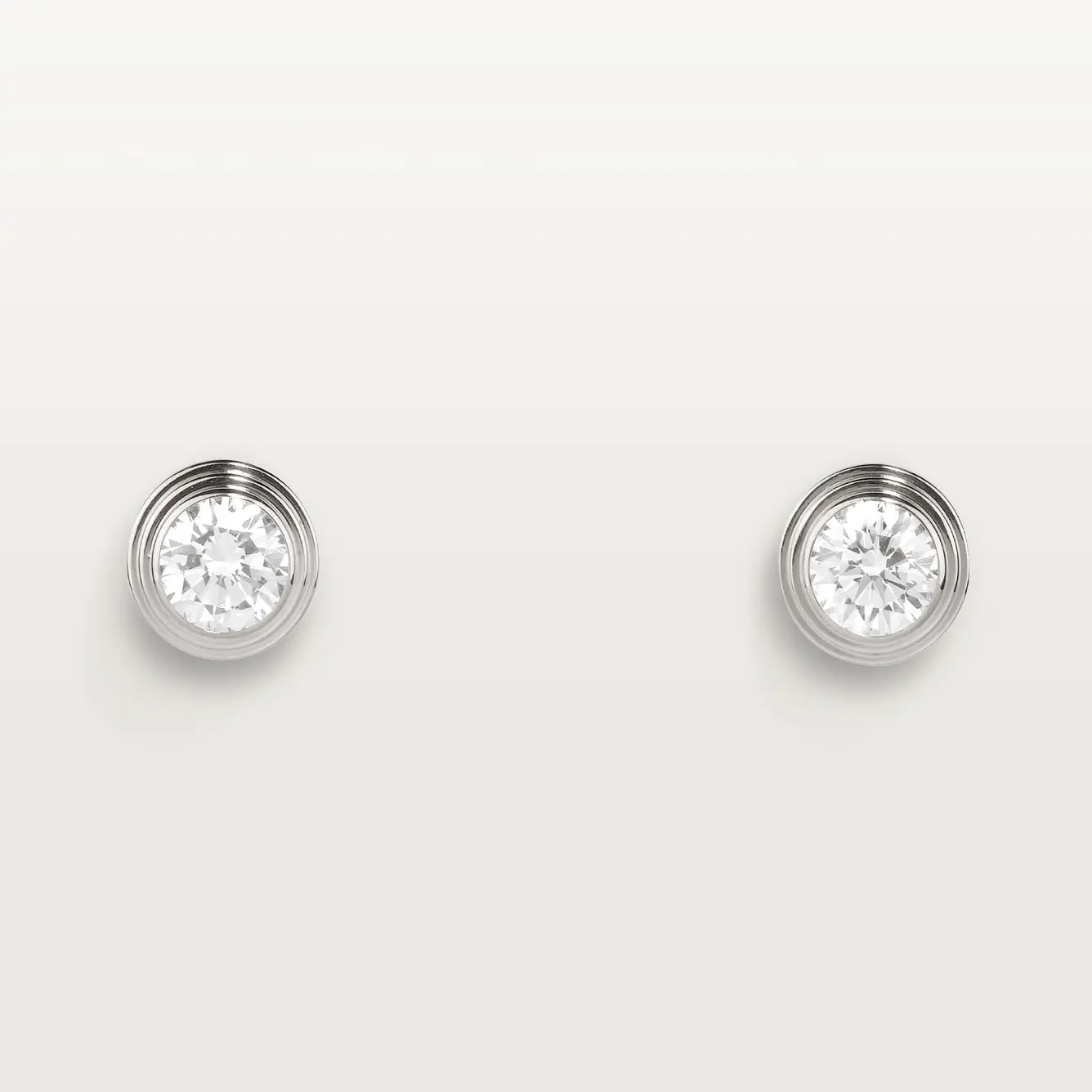 Серьги Cartier d'Amour Medium, белое золото/бриллианты
Серьги Cartier d'Amour Medium, белое золото/бриллианты