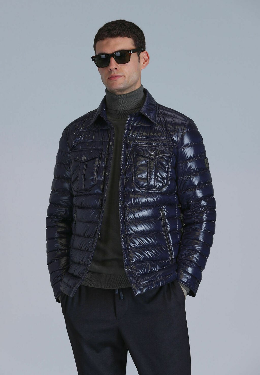 Пуховик KANE Lufian, синий
Пуховик KANE Lufian, синий