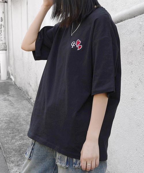 Футболка с коротким рукавом, с вышивкой в виде сердца Confirm, черный
Футболка с коротким рукавом, с вышивкой в виде сердца Confirm, черный