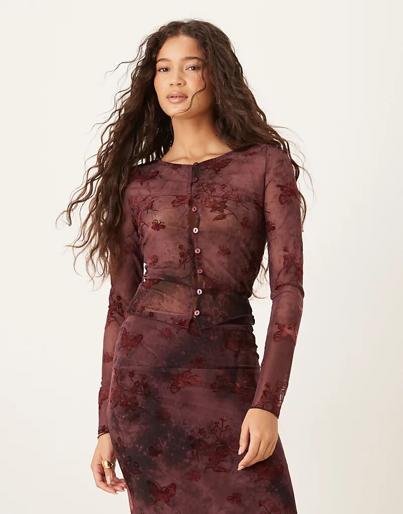 Лонгслив Kiss The Sky с длинными рукавами, застегивающийся на пуговицы и шнуровкой, вишневый лак
Лонгслив Kiss The Sky с длинными рукавами, застегивающийся на пуговицы и шнуровкой, вишневый лак