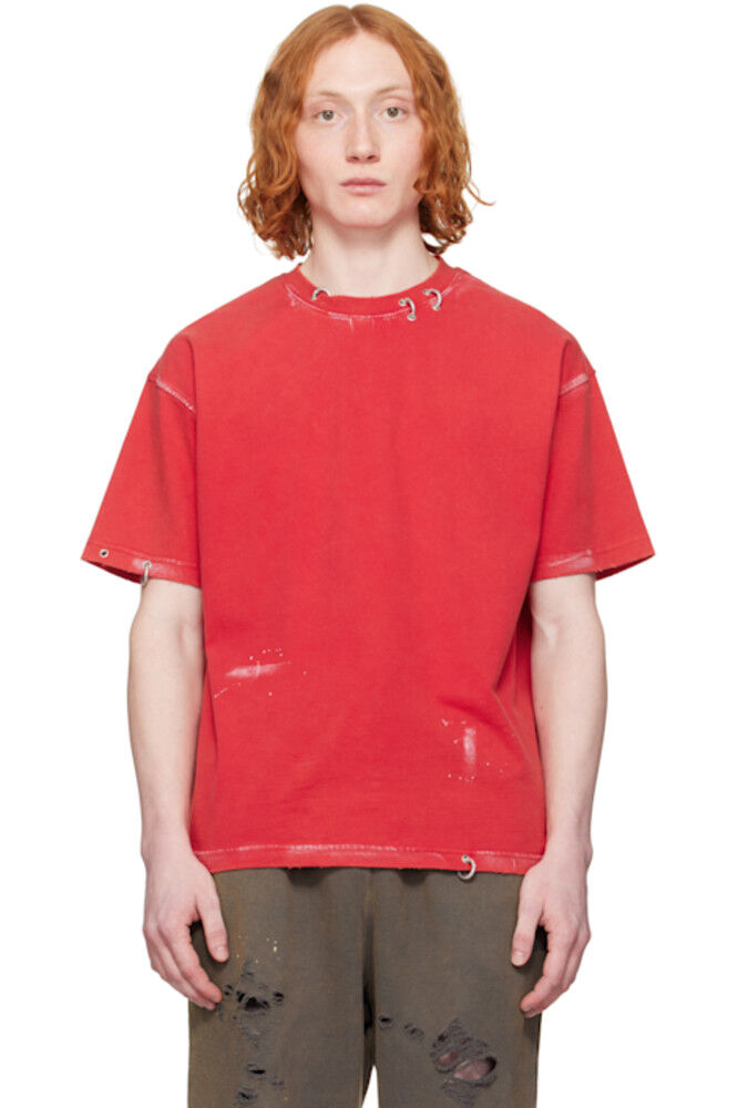 Красная футболка с пирсингом We11done
Красная футболка с пирсингом We11done