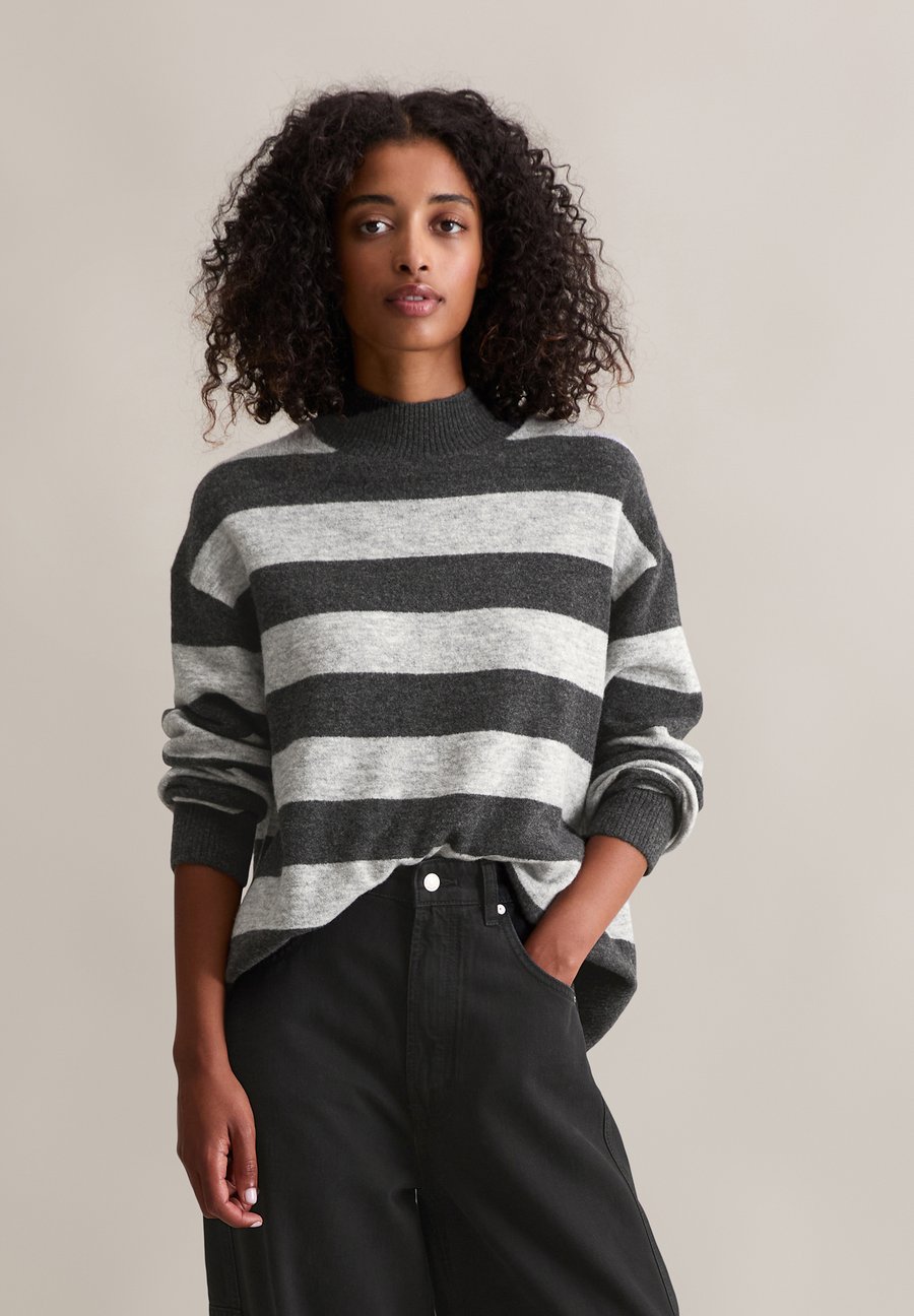 Джемпер Marc O'Polo DENIM LONGSLEEVE, Medium Grey Multi/Grey
Джемпер Marc O'Polo DENIM LONGSLEEVE, Medium Grey Multi/Grey