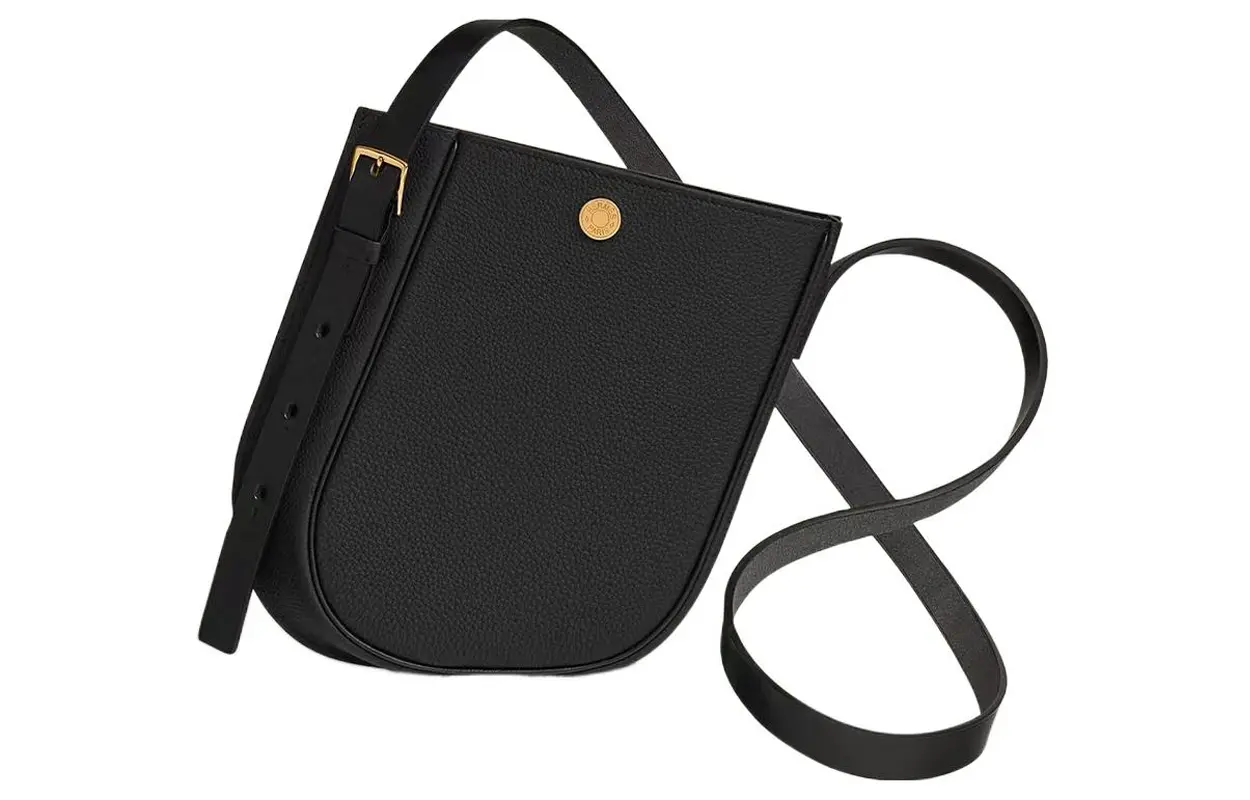 Сумка кросс-боди, наплечная сумка Perspective Cavaliere Togo из телячьей кожи с кожей Hunter Cow, унисекс Black HERMES, Z Stamp
Сумка кросс-боди, наплечная сумка Perspective Cavaliere Togo из телячьей кожи с кожей Hunter Cow, унисекс Black HERMES, Z Stamp