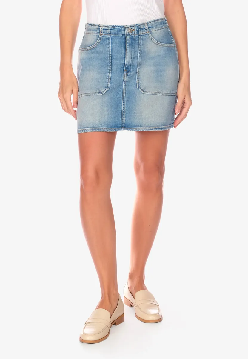 Летняя юбка Le Temps Des Cerises "CALZAN", легкая, модная расцветка, синий
Летняя юбка Le Temps Des Cerises "CALZAN", легкая, модная расцветка, синий