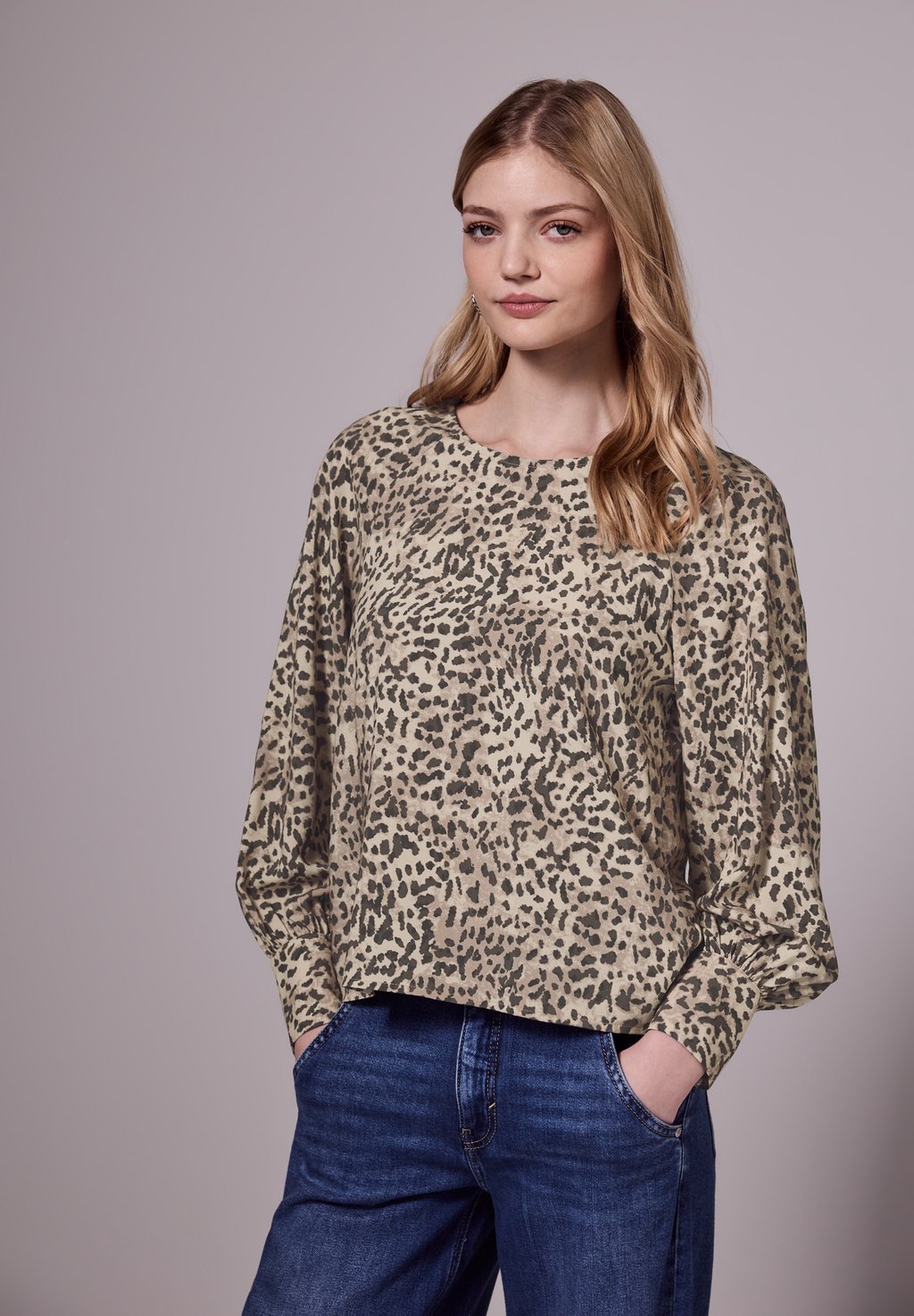 Блуза LEO RAGLAN Street One Studio, коричневый
Блуза LEO RAGLAN Street One Studio, коричневый