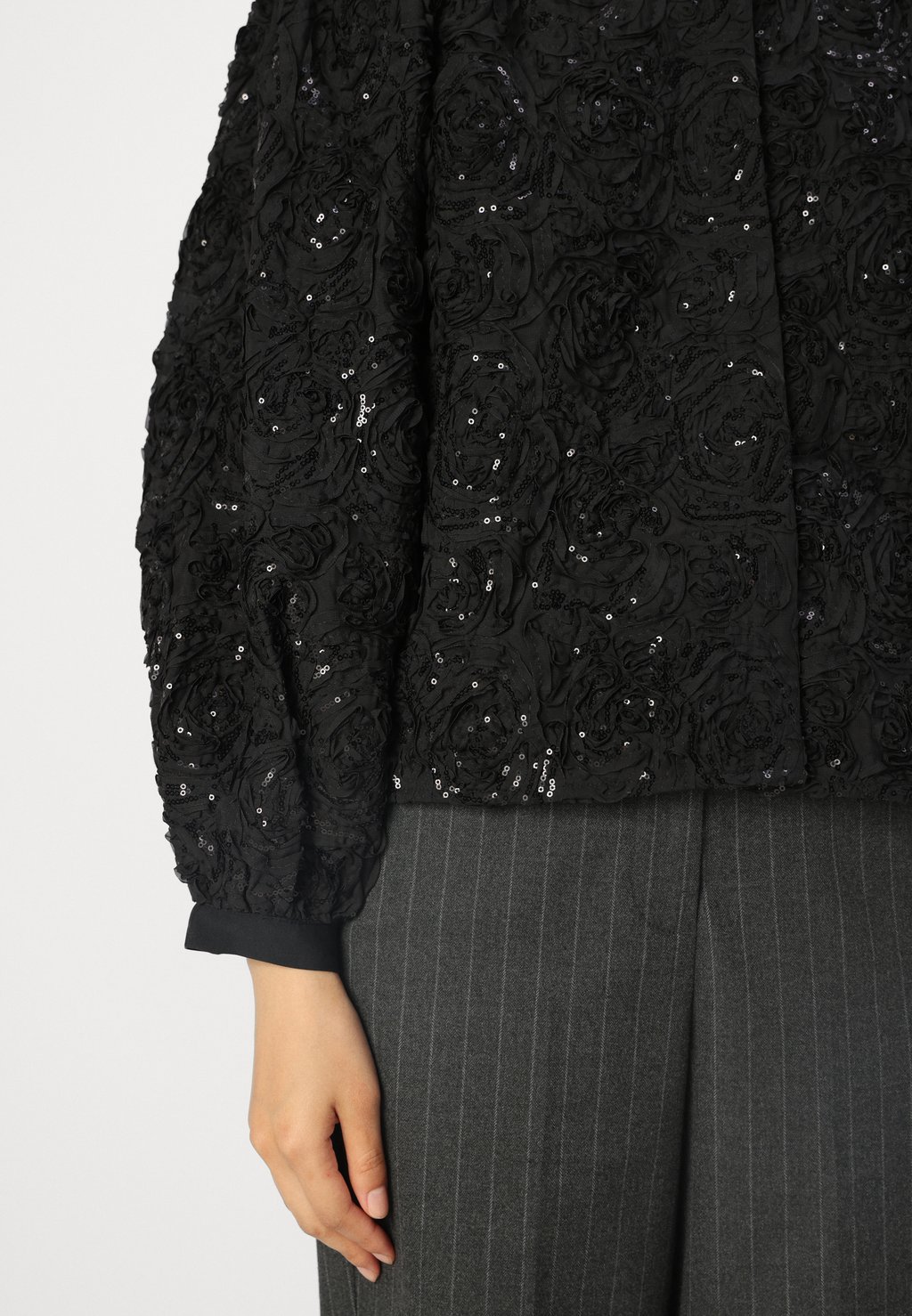 Блуза YASROSY SHOW YAS, черный
Блуза YASROSY SHOW YAS, черный