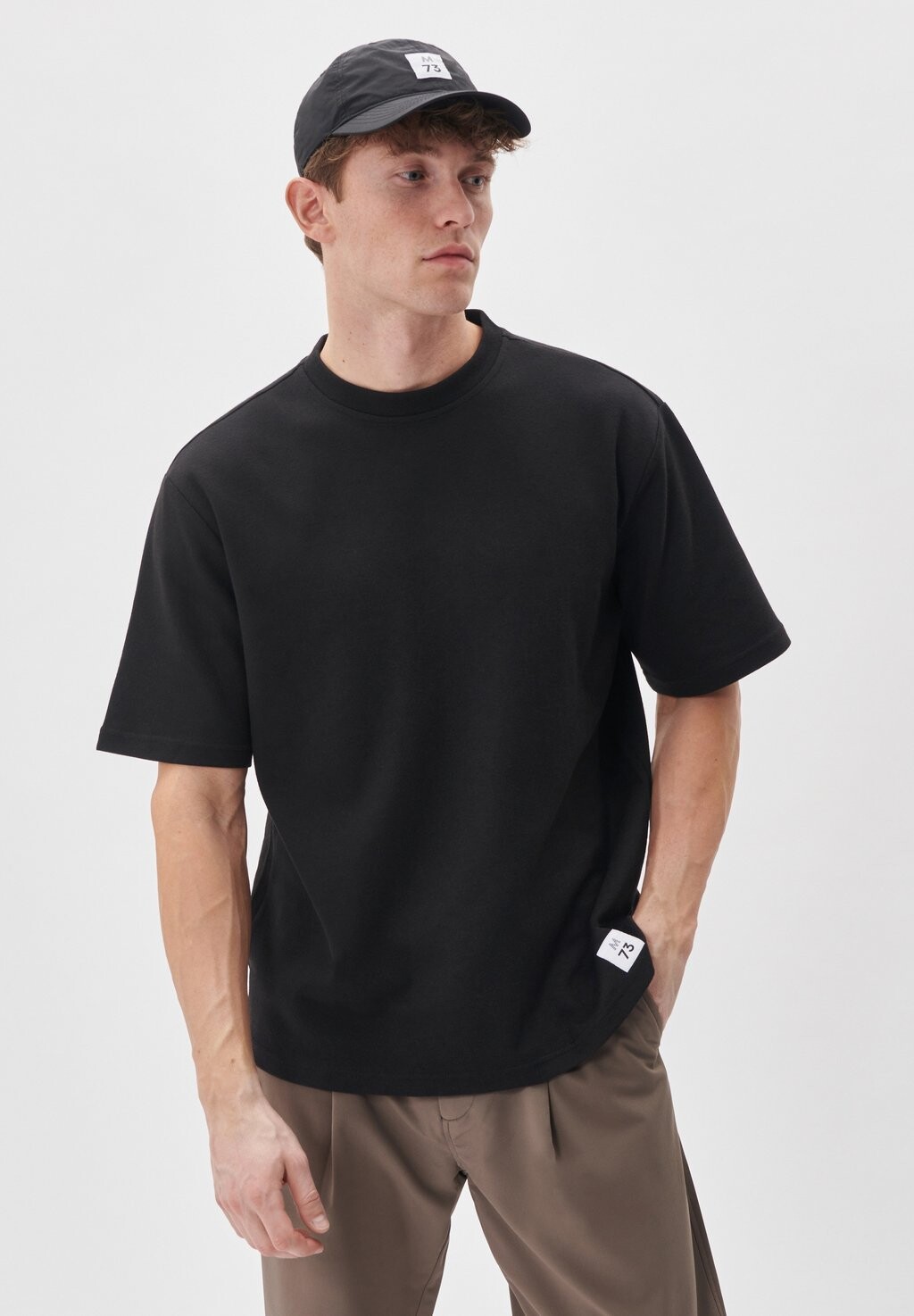 Базовая футболка MAHUDSON 73 Matinique, черный
Базовая футболка MAHUDSON 73 Matinique, черный