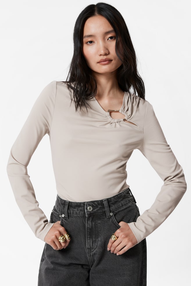 Топ с пряжкой и оборками & Other Stories, коричневый 
Топ с пряжкой и оборками & Other Stories, коричневый