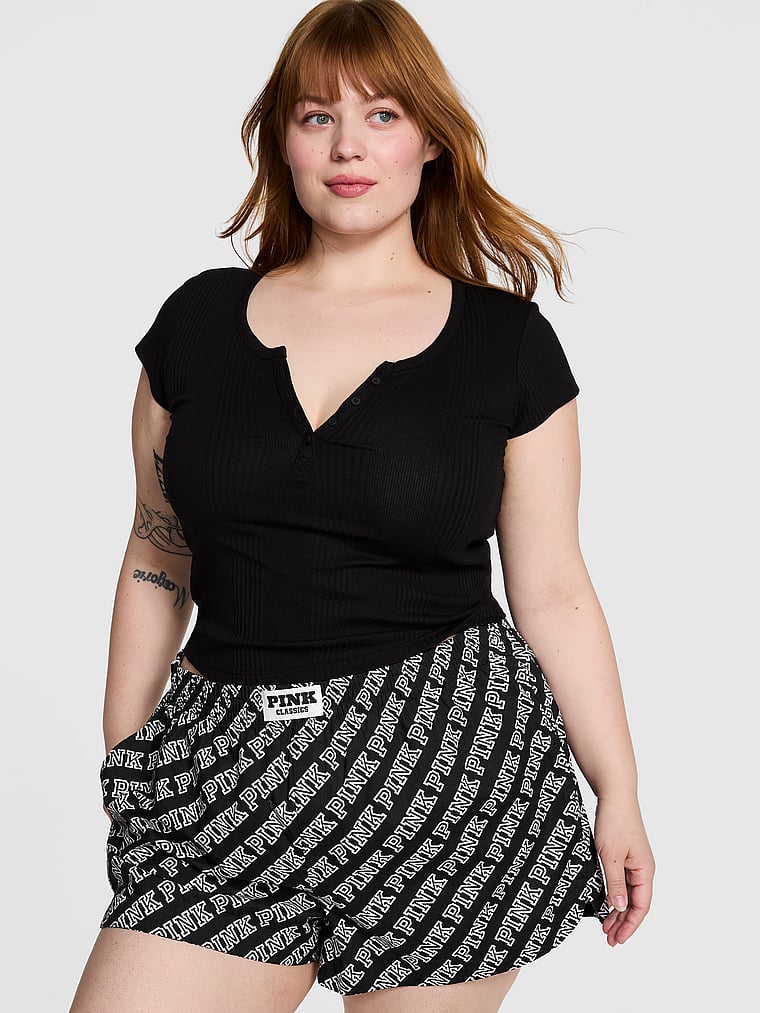 Футболка хенли с несколькими ребрами Pink, черный
Футболка хенли с несколькими ребрами Pink, черный