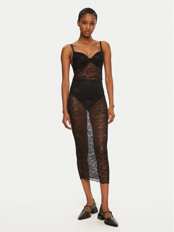 Коктейльное платье стандартный крой O5RK00 KBGT0 Guess, черный
Коктейльное платье стандартный крой O5RK00 KBGT0 Guess, черный