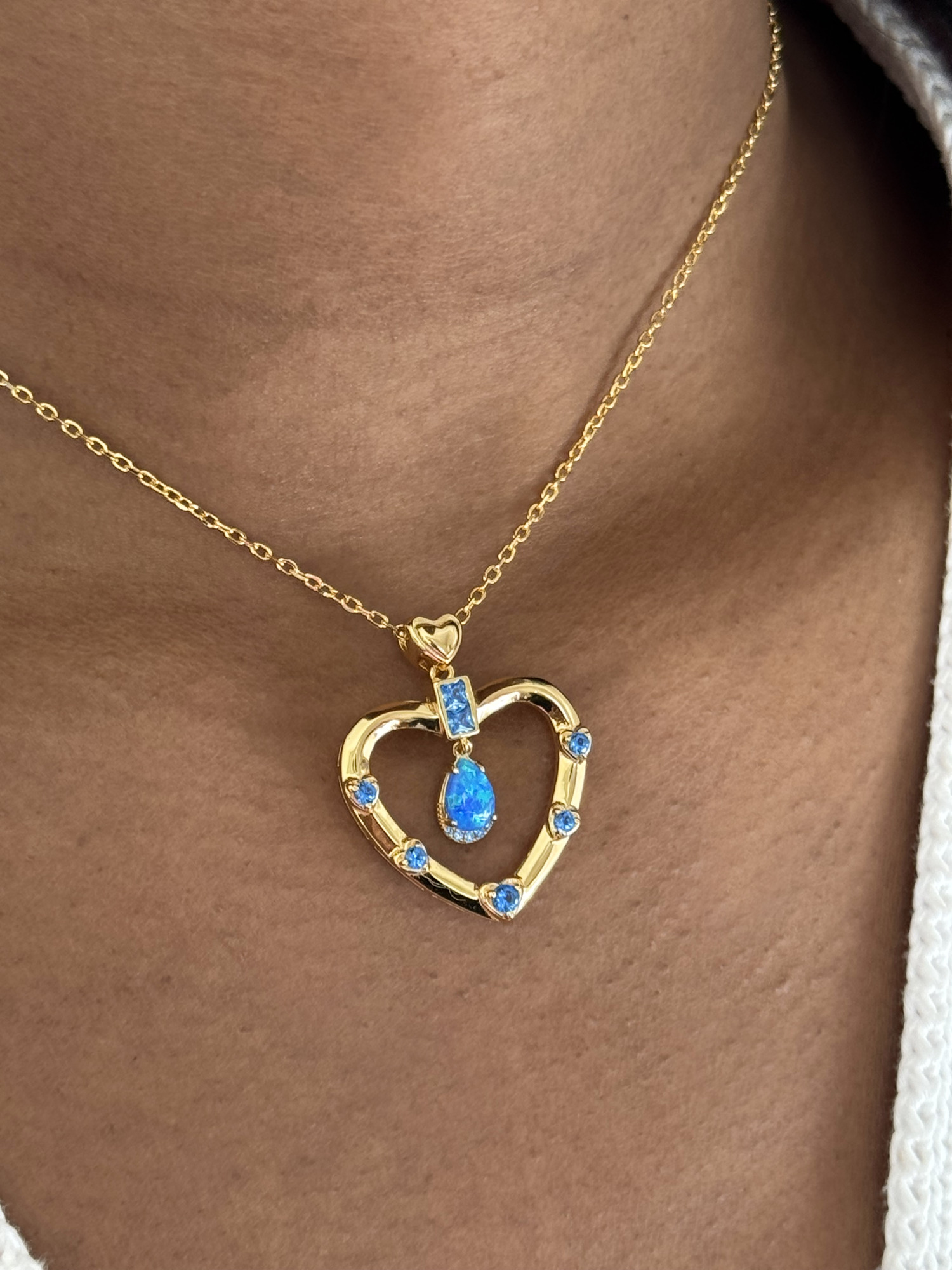 Колье Winx Club X Gadget4entertainment Bloom Fairy, позолоченное серебро
Колье Winx Club X Gadget4entertainment Bloom Fairy, позолоченное серебро