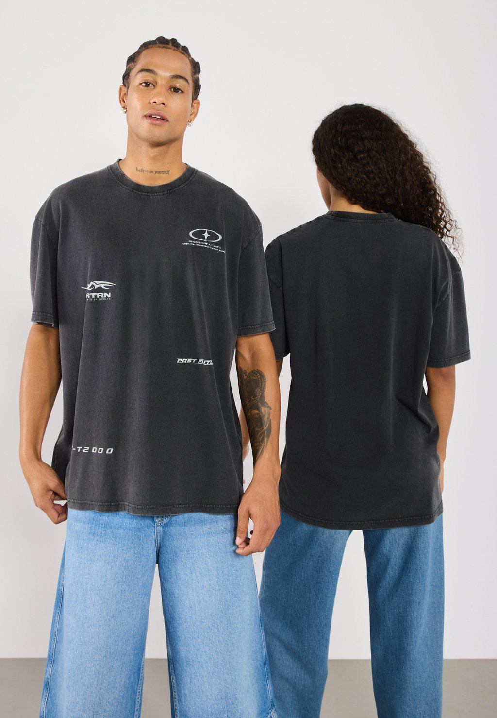 Футболка с принтом UNISEX YOURTURN, черный
Футболка с принтом UNISEX YOURTURN, черный