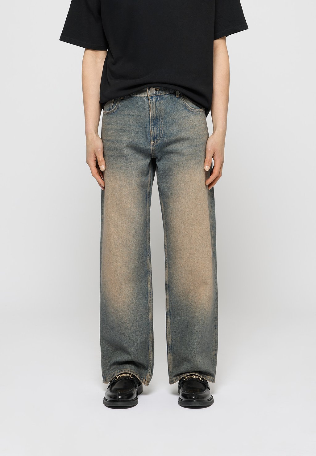 Джинсы свободного кроя EIGHTYFIVE, светло-коричневый
Джинсы свободного кроя EIGHTYFIVE, светло-коричневый