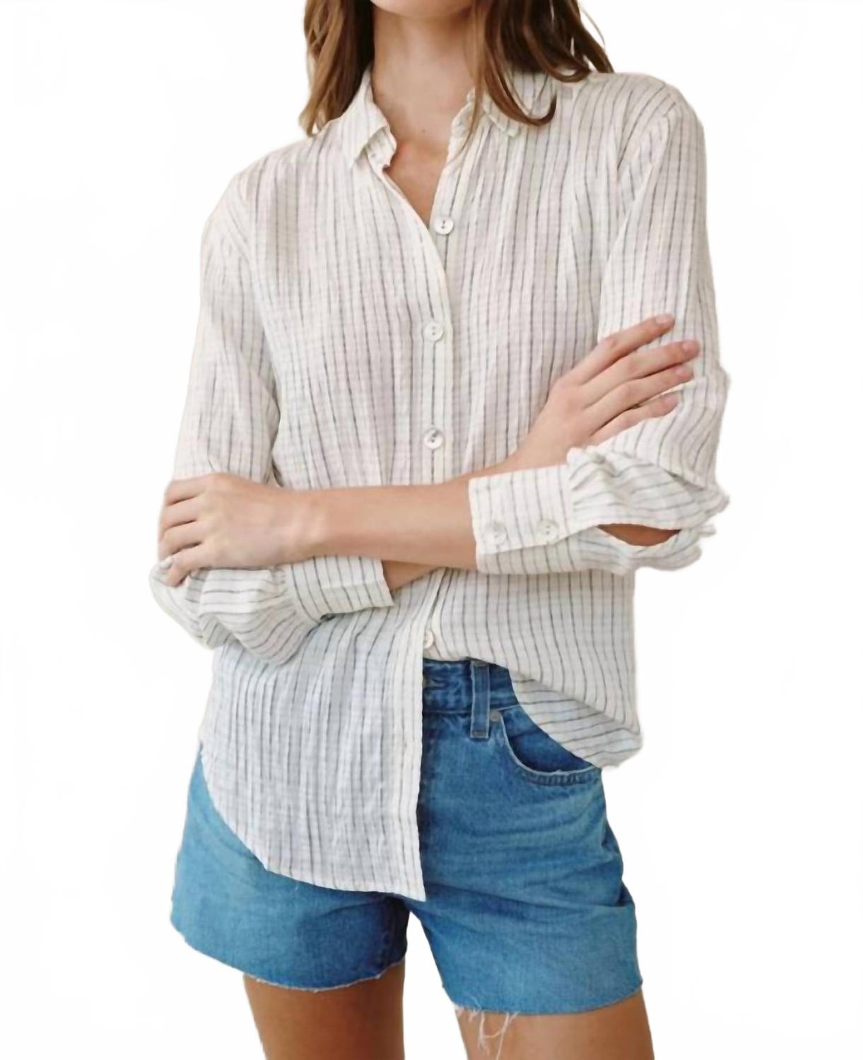 Bella Dahl Мужская рубашка на пуговицах в черно-черную полоску
Bella Dahl Мужская рубашка на пуговицах в черно-черную полоску