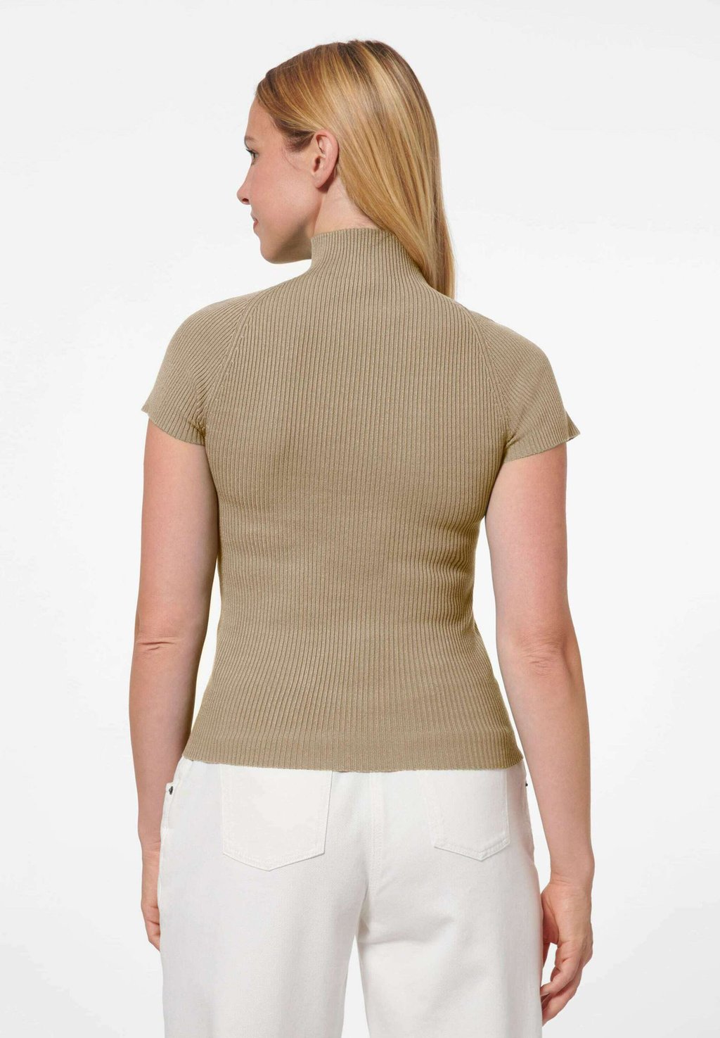 Базовая футболка MIT KURZARM MADELEINE, хаки
Базовая футболка MIT KURZARM MADELEINE, хаки