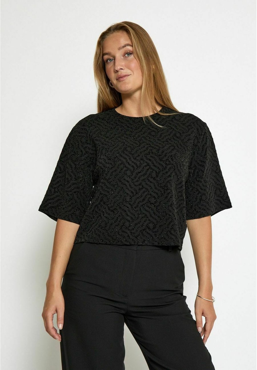 Футболка PEPPERCORN LIA , Black Jacquard/Black, Черный, Футболка PEPPERCORN LIA , Black Jacquard/Black
Футболка PEPPERCORN LIA , Black Jacquard/Black, Черный, Футболка PEPPERCORN LIA , Black Jacquard/Black