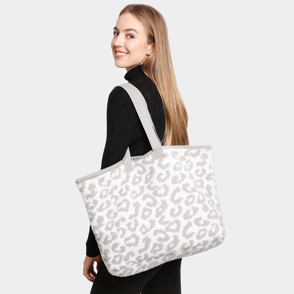 Леопардовая сумка-тоут FASHNZFAB
Леопардовая сумка-тоут FASHNZFAB