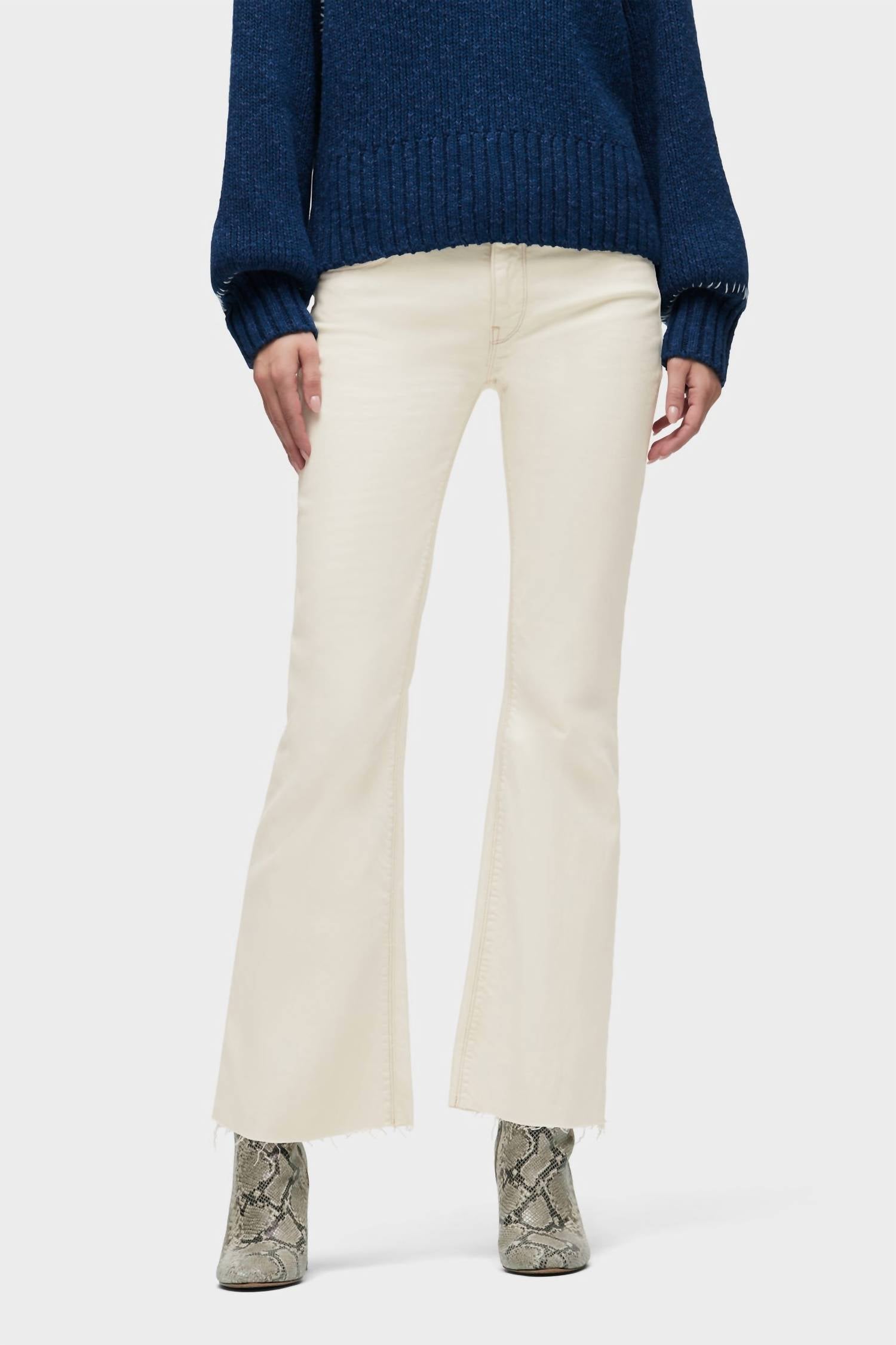 Джинсы Nico Bootcut Barefoot средней посадки цвета экрю Hudson, цвет ecru
Джинсы Nico Bootcut Barefoot средней посадки цвета экрю Hudson, цвет ecru