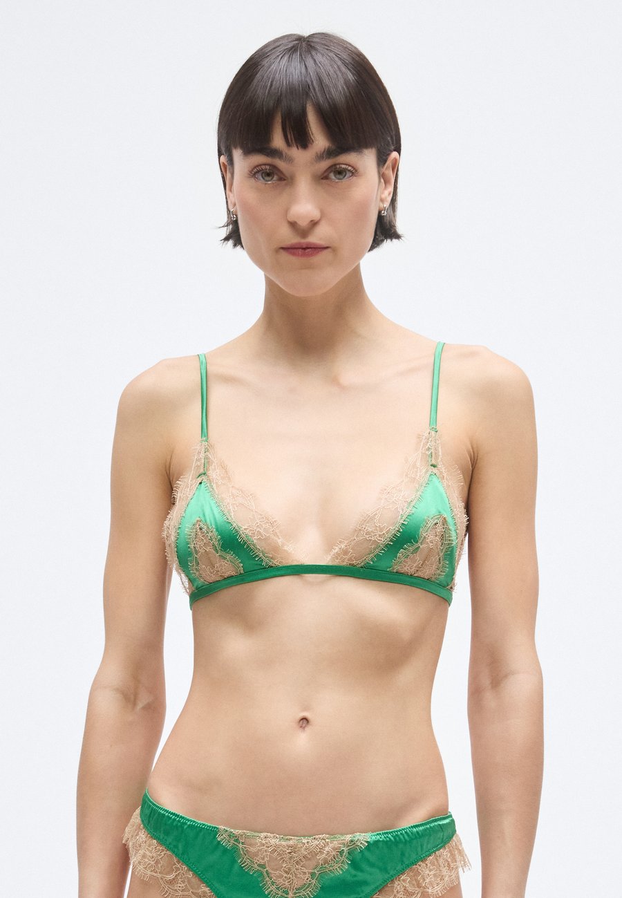 Бюстгальтер KIKI DE MONTPARNASSE INSET BRA, Pomme Vert/Green
Бюстгальтер KIKI DE MONTPARNASSE INSET BRA, Pomme Vert/Green