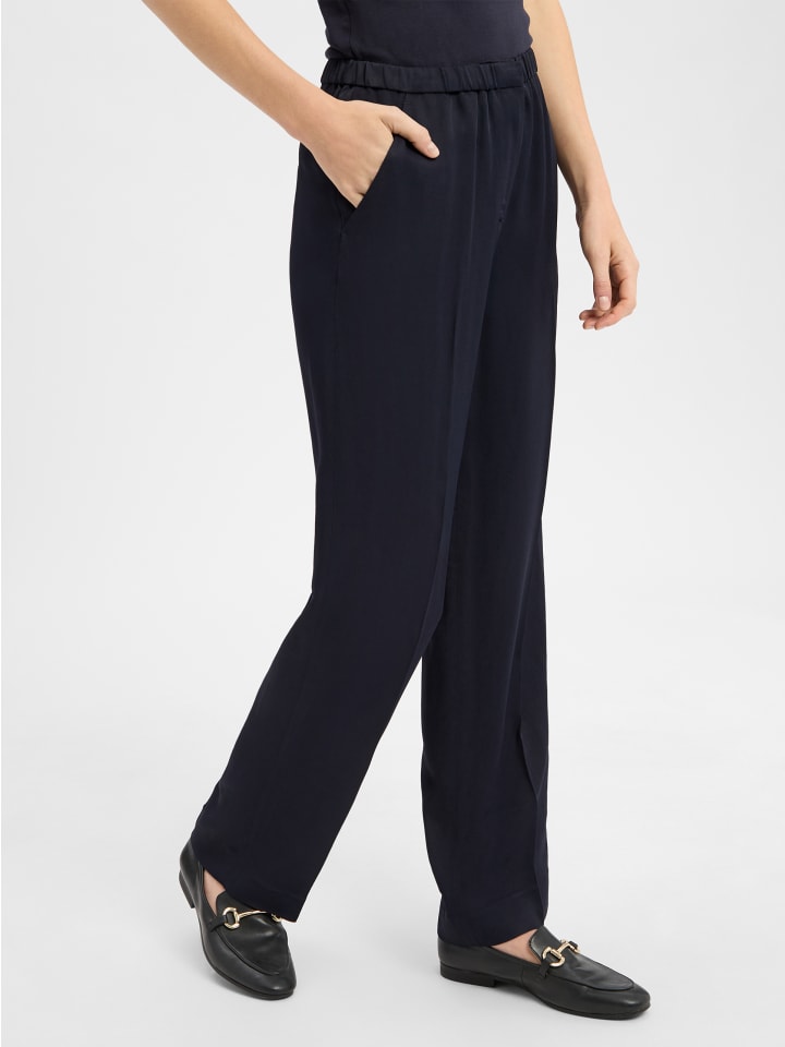 Брюки темно-синего цвета Gant
Брюки темно-синего цвета Gant