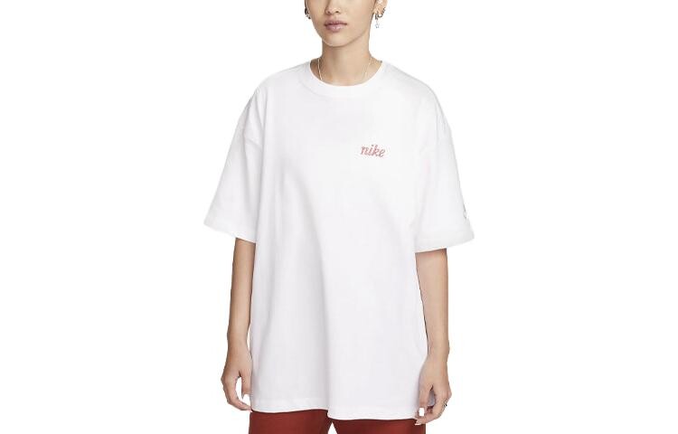 Футболка женская белая Nike
Футболка женская белая Nike