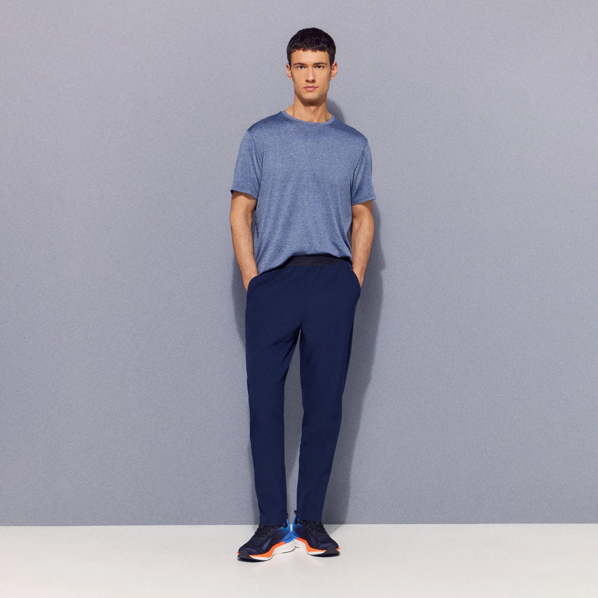 Длинные тренировочные брюки для мужчин Boomerang, синий
Длинные тренировочные брюки для мужчин Boomerang, синий