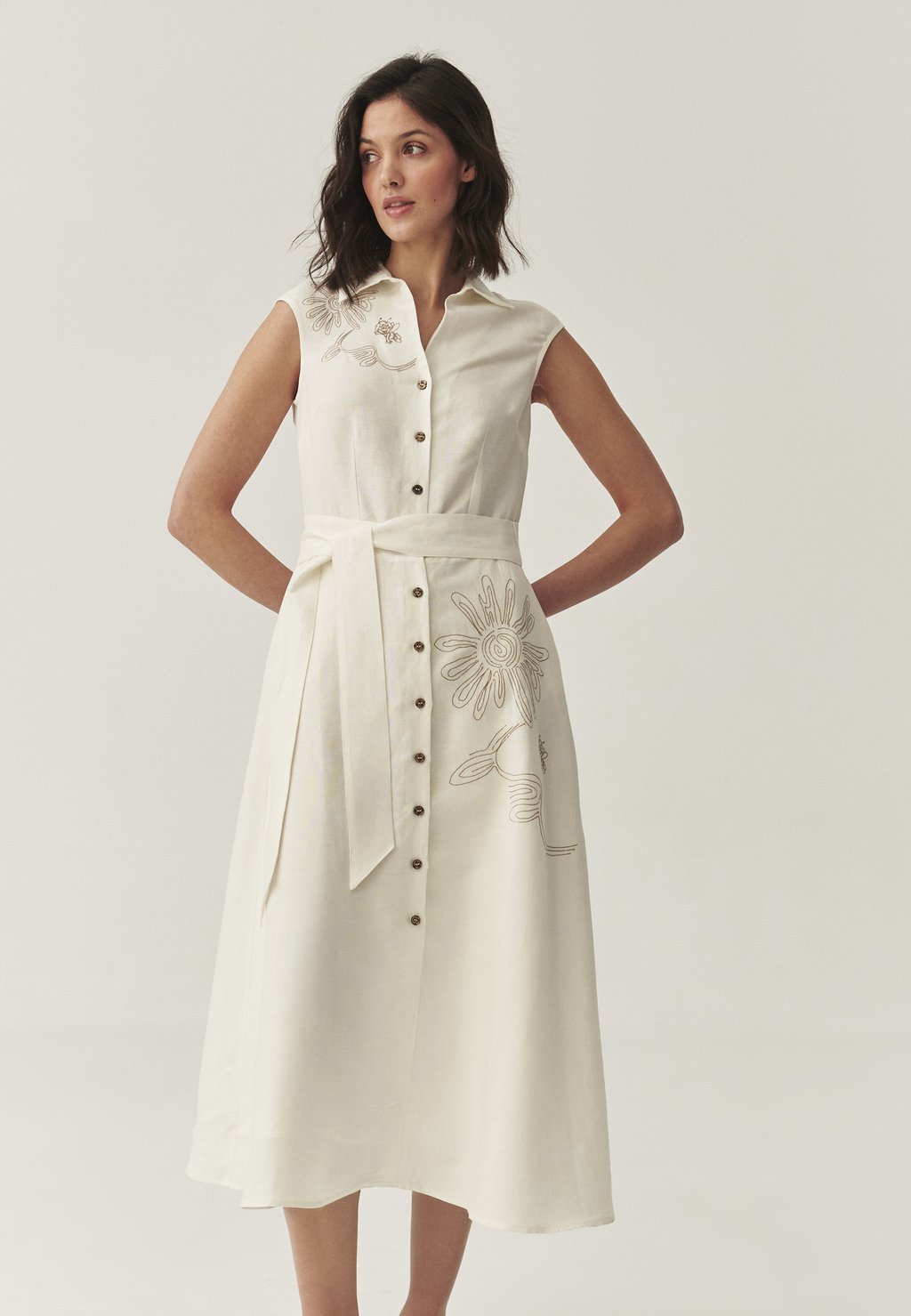 Платье-рубашка RONNA TATUUM, кремовый
Платье-рубашка RONNA TATUUM, кремовый