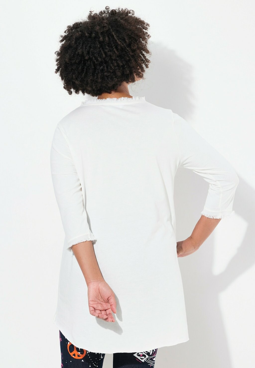 Топ с длинными рукавами PRINTED INSCRIPTION RAW-EDGED Angel of Style, белый
Топ с длинными рукавами PRINTED INSCRIPTION RAW-EDGED Angel of Style, белый