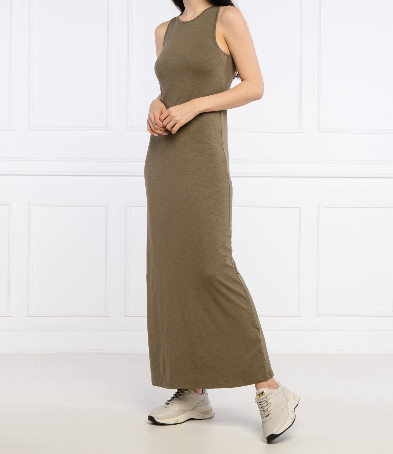 Платье Superdry, цвет cachi
Платье Superdry, цвет cachi