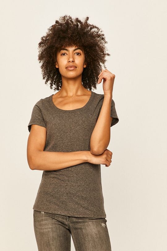 Футболка Tommy Jeans, серый
Футболка Tommy Jeans, серый