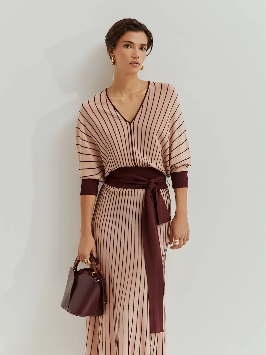 Женское расклешенное трикотажное платье в полоску Lion of Porches, розовый
Женское расклешенное трикотажное платье в полоску Lion of Porches, розовый