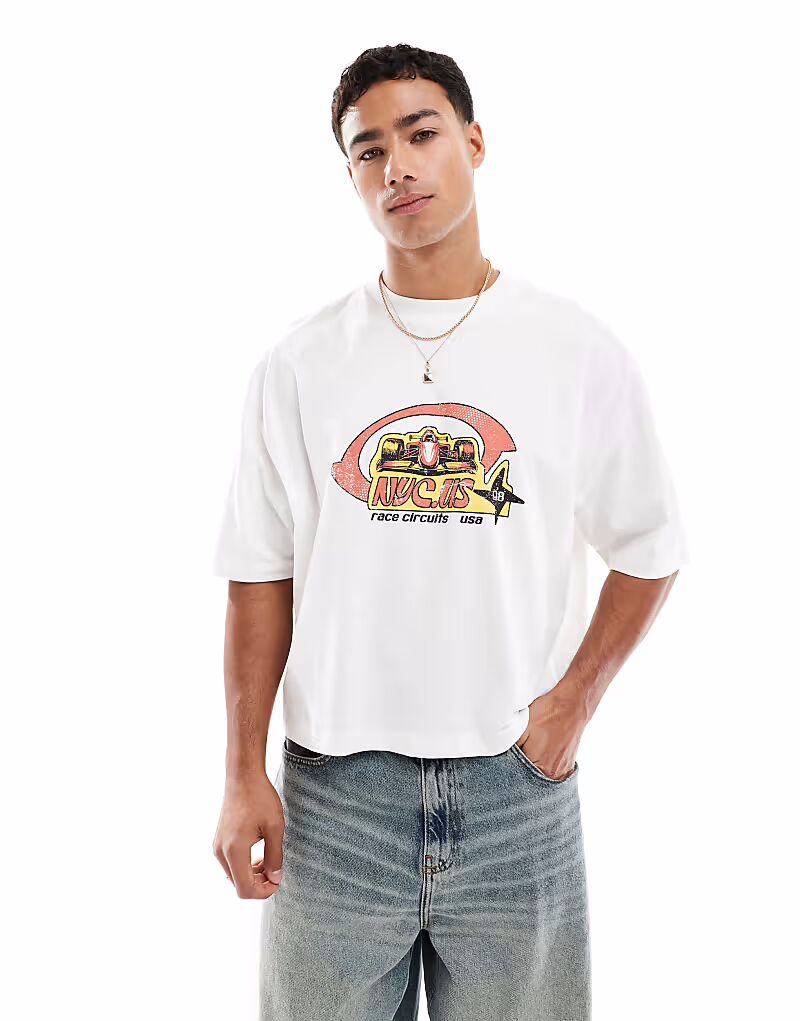 Укороченная футболка свободного кроя ASOS DESIGN белого цвета с изображением автомобиля
Укороченная футболка свободного кроя ASOS DESIGN белого цвета с изображением автомобиля