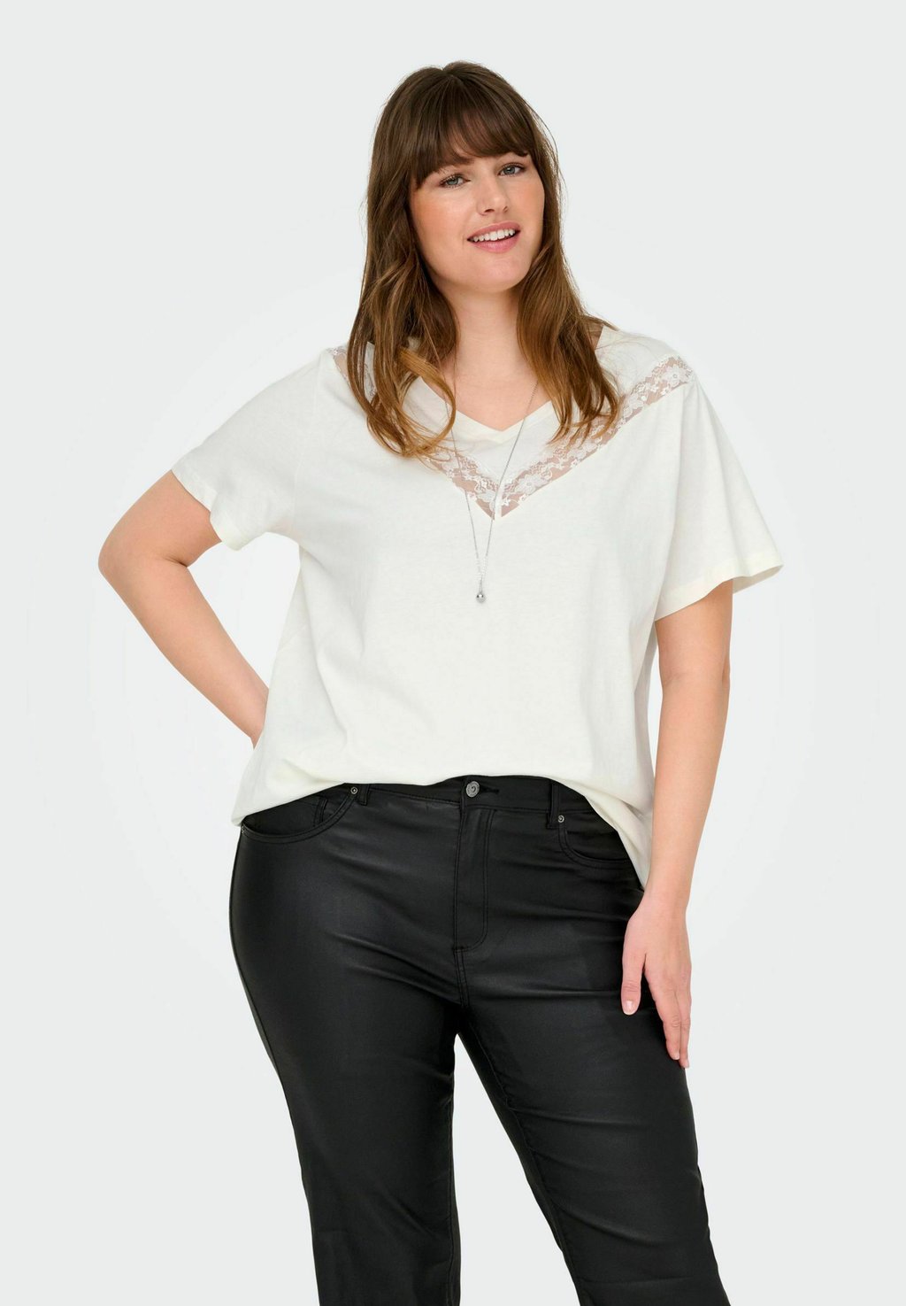 Футболка с принтом ONLY Carmakoma, кремовый
Футболка с принтом ONLY Carmakoma, кремовый