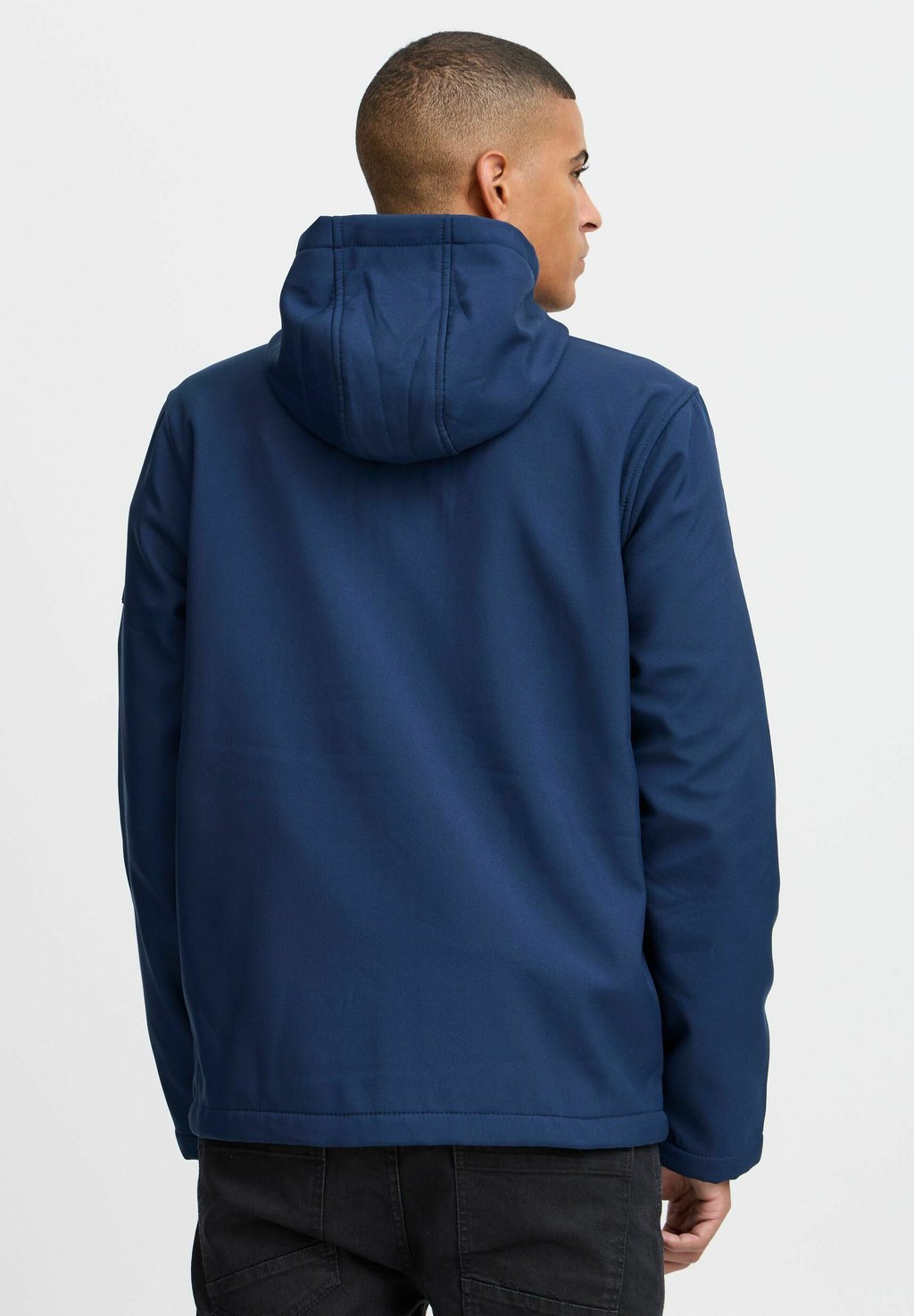 Легкая куртка OUTER Blend, синий
Легкая куртка OUTER Blend, синий