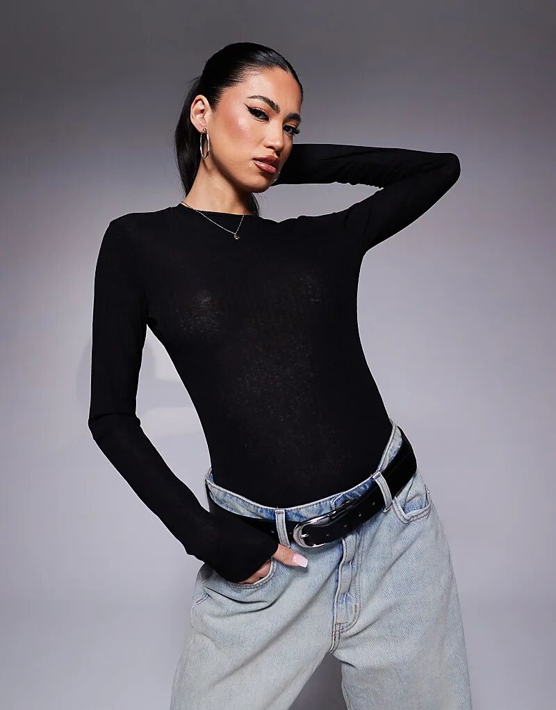 Удлиненный топ ASOS DESIGN с сухими ручками и рубчиком, черный цвет
Удлиненный топ ASOS DESIGN с сухими ручками и рубчиком, черный цвет