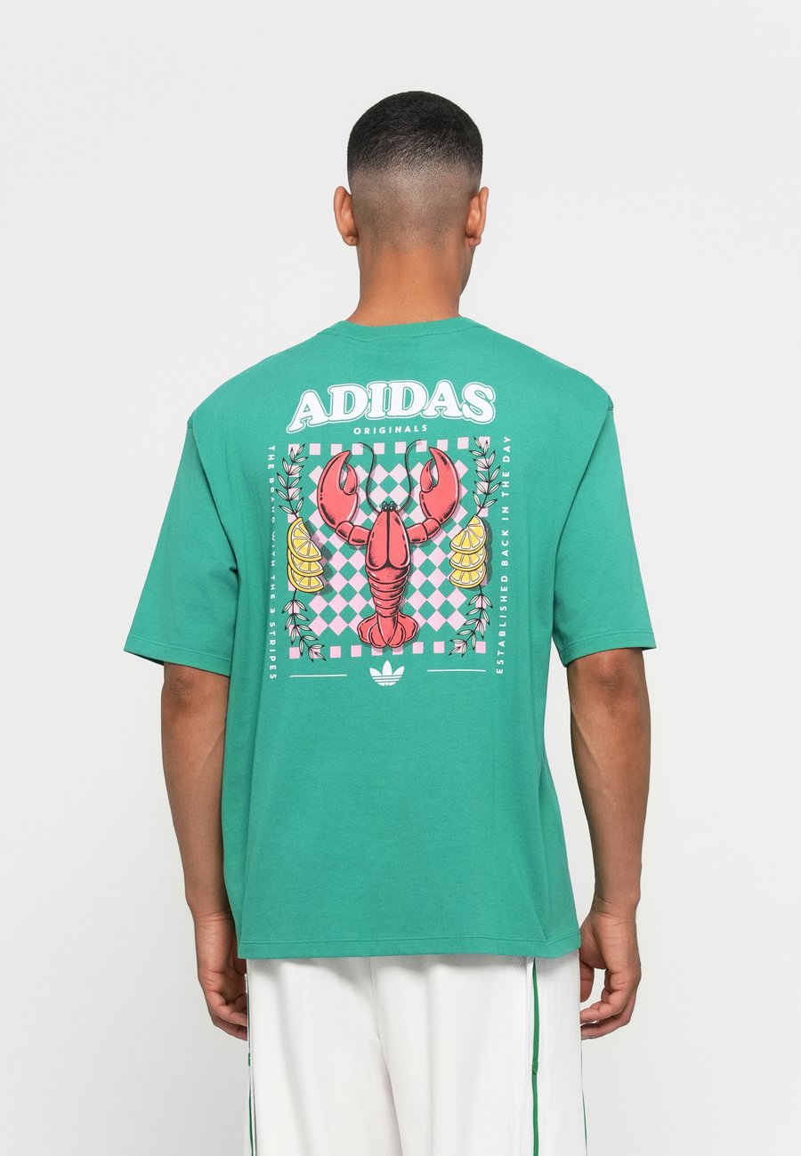 Футболка Adidas Originals LOBSTER TEE UNISEX, Semi Court Green/Green, Зеленый, Футболка Adidas Originals LOBSTER TEE UNISEX, Semi Court Green/Green
Футболка Adidas Originals LOBSTER TEE UNISEX, Semi Court Green/Green, Зеленый, Футболка Adidas Originals LOBSTER TEE UNISEX, Semi Court Green/Green