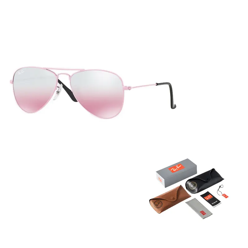 RayBan Детские солнцезащитные очки Ray Ban Aviator, Shade 211/7E (6-10 Years Old)
RayBan Детские солнцезащитные очки Ray Ban Aviator, Shade 211/7E (6-10 Years Old)