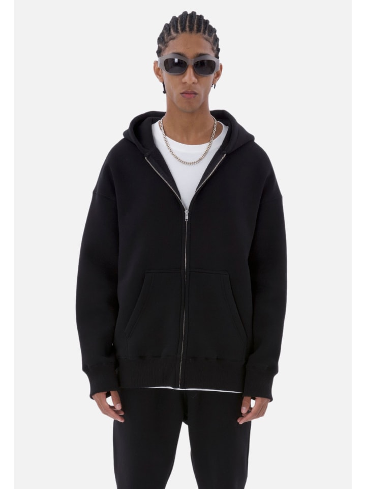 Базовая толстовка с капюшоном на молнии черного цвета Megaman
Базовая толстовка с капюшоном на молнии черного цвета Megaman