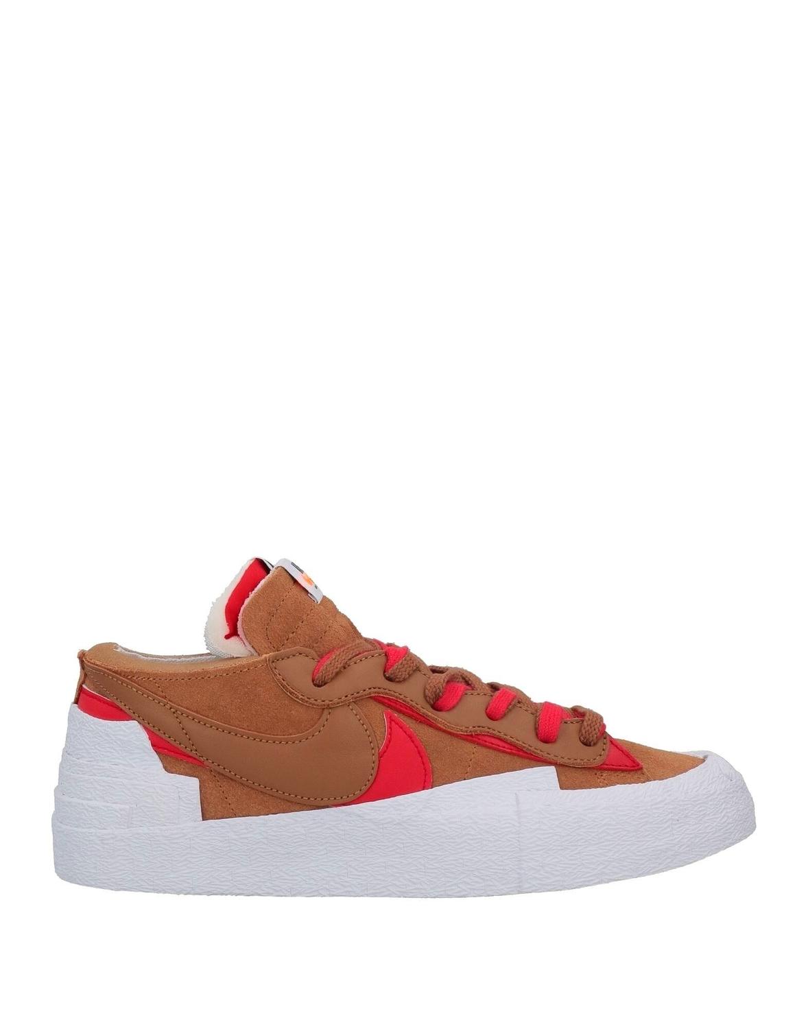 Кроссовки Nike, коричневый
Кроссовки Nike, коричневый