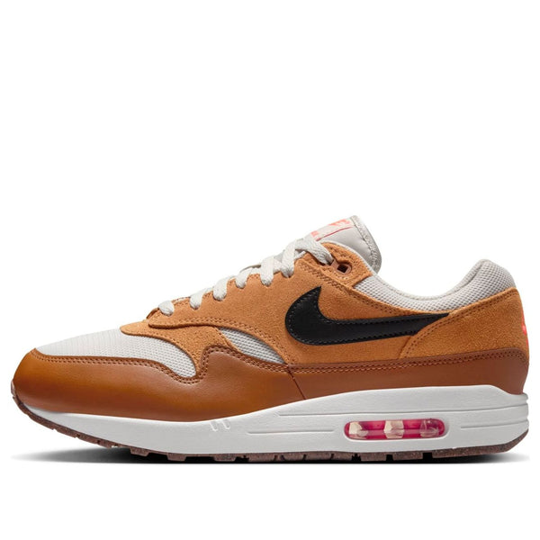 Кроссовки air max 1 essential 'british tan light bone' Nike, белый
Кроссовки air max 1 essential 'british tan light bone' Nike, белый