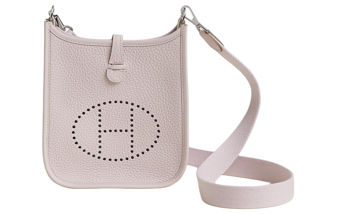 Сумка через плечо Evelyne Clemence из кожи коровы женская мечта фиолетовый и светло-фиолетовый HERMES
Сумка через плечо Evelyne Clemence из кожи коровы женская мечта фиолетовый и светло-фиолетовый HERMES