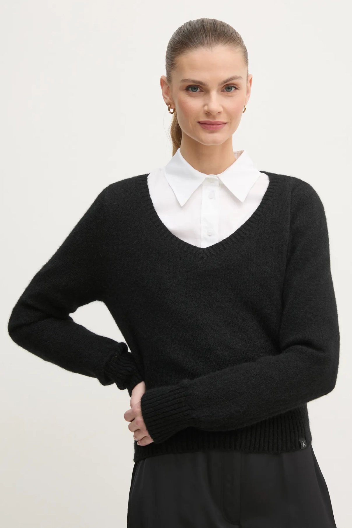 Свитер из смесовой шерсти Calvin Klein Jeans, черный
Свитер из смесовой шерсти Calvin Klein Jeans, черный