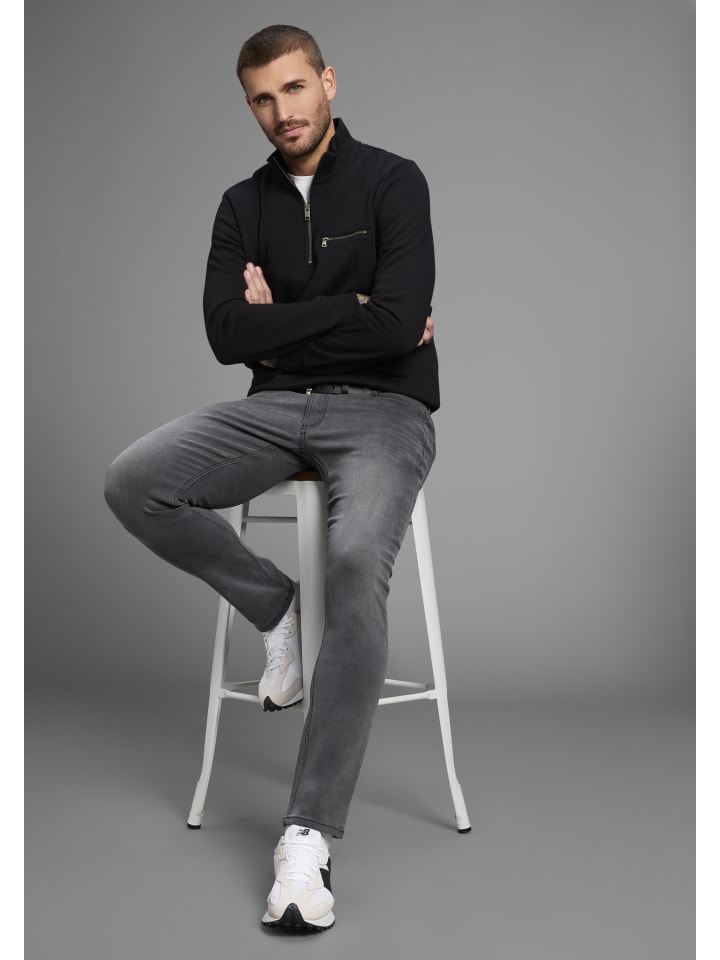 Джинсы Slim Fit темно-серого цвета Bruno Banani
Джинсы Slim Fit темно-серого цвета Bruno Banani