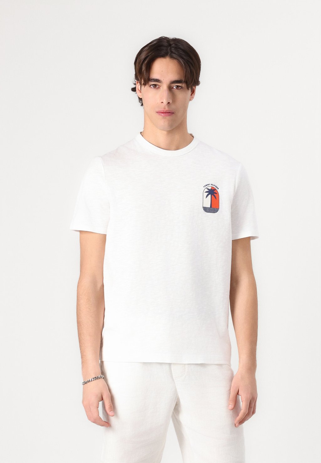 Футболка с принтом PALM TREE LABEL TEE Tommy Hilfiger, белый
Футболка с принтом PALM TREE LABEL TEE Tommy Hilfiger, белый